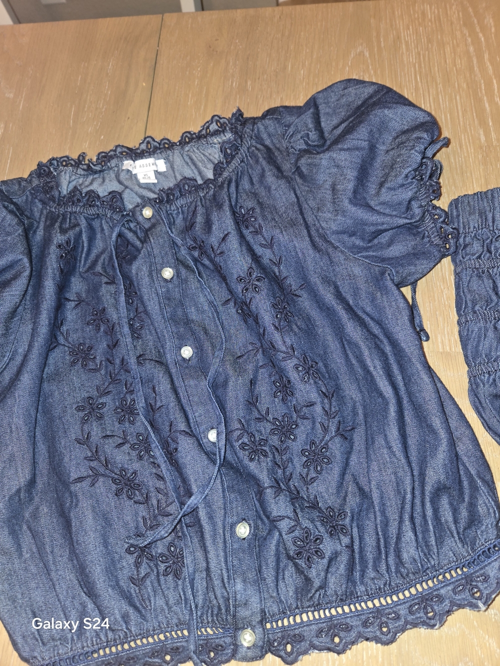 Womens XS Free Assembly Smocked Maxi Skirt Crop Top Denim Look Outfit New - Picture 4 of 7